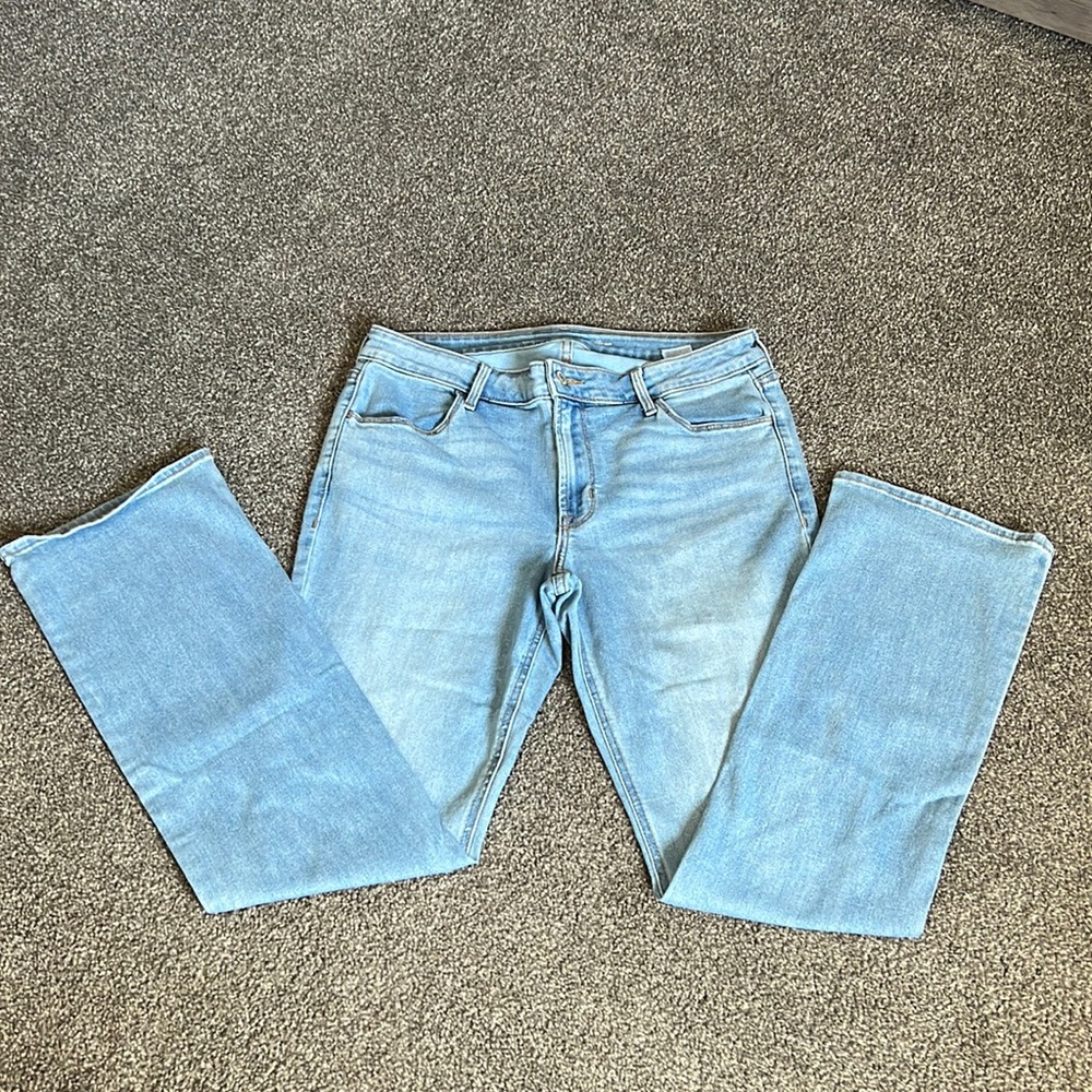 Old Navy Kicker Boot-Cut Jeans sz 12
